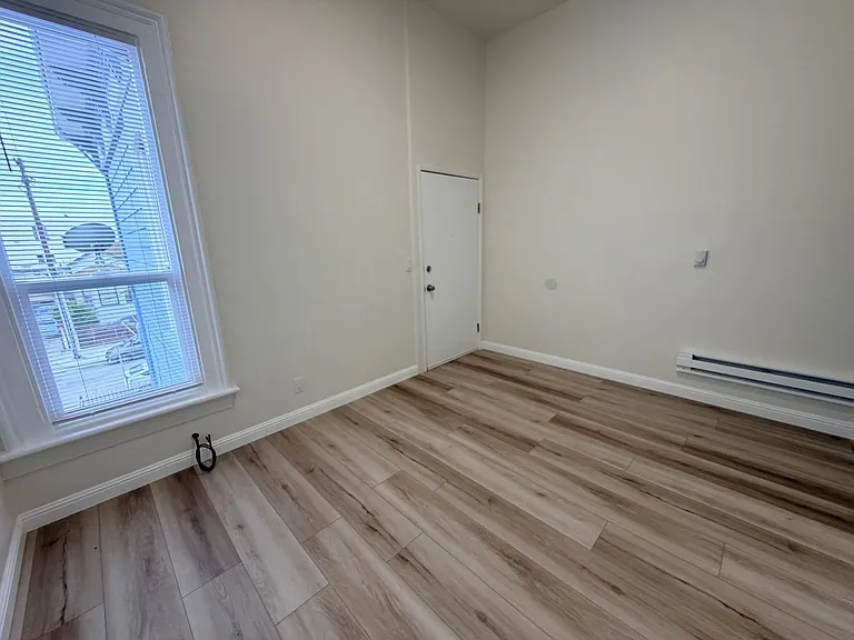 1115 7th Ave #4 — Photo 23