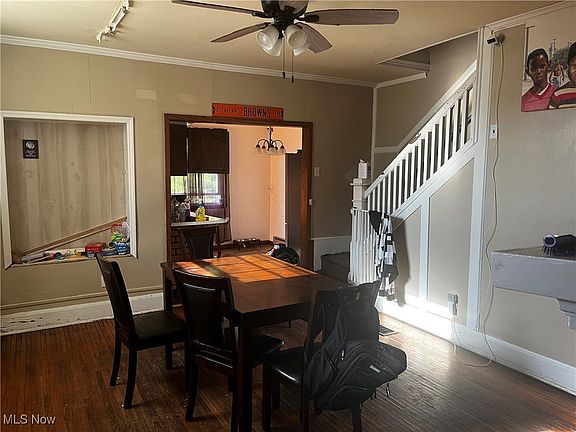 4th image of 422 Whitely St