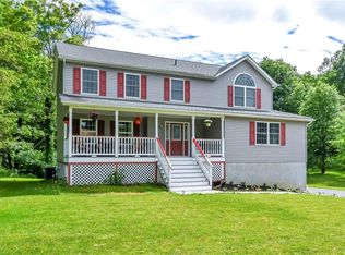 26 Little Brook Ct, Rock Tavern, NY