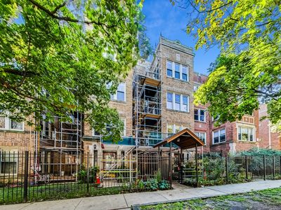 1637 W Pratt Blvd APT 3W, Chicago, IL, 60626
