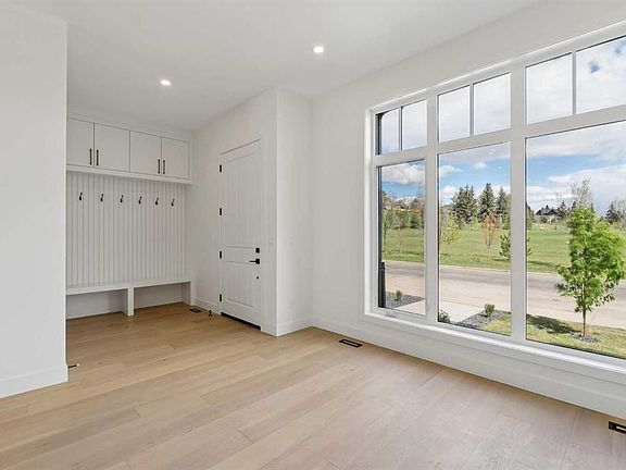3rd image of 1027 N 32nd Ave NW