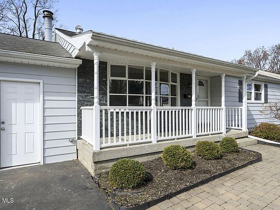 2nd image of 54 Forts Ferry Road