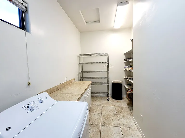 14032 E Cavedale Dr — Photo 22