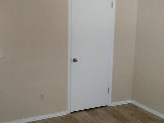 4th image of 422 Bay Pine Villa Dr
