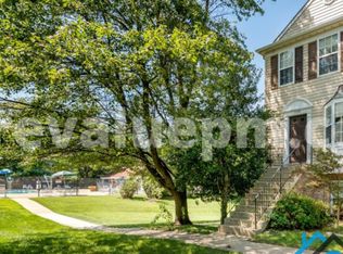 1109 Simsbury Ct, Crofton, MD 21114