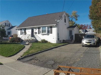 94 Johnson St, Fords, NJ, 08863