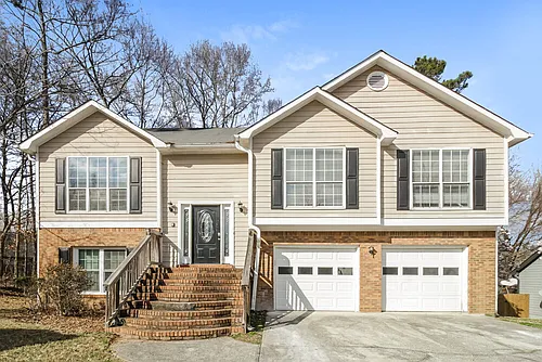 2526 Riverwood Spg Photo 1