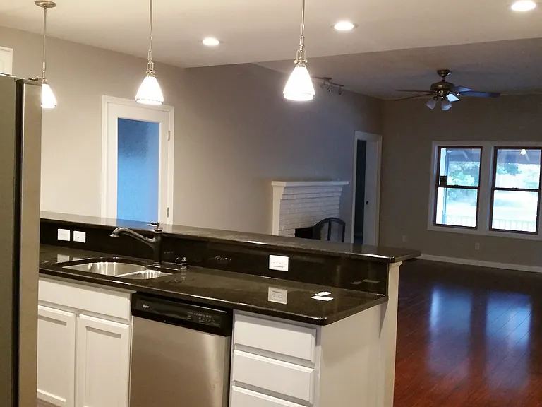 1120 Washtenaw Ave — Photo 3