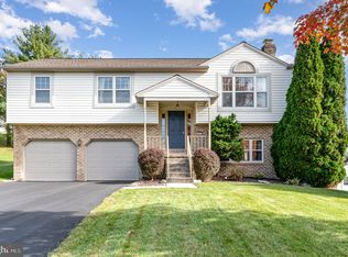 4 Briar Ct, Dillsburg, PA 17019
