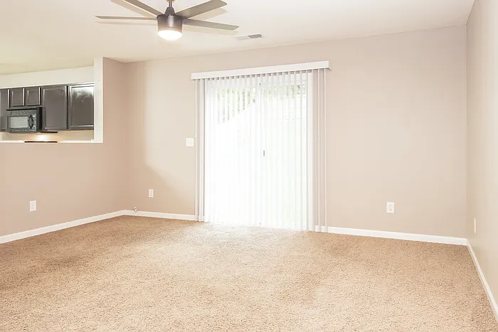 192 Green Garden Dr — Photo 4