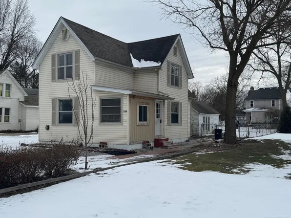1720 Washington St, Algonac, MI 48001