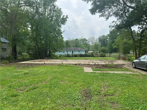 509 E Main St, Elizabeth, LA 70638
