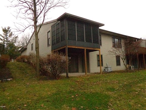 3rd image of 1419 8th St NW #24