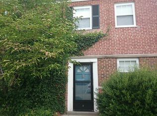 67 Gerry Rd, Chestnut Hill, MA 02467