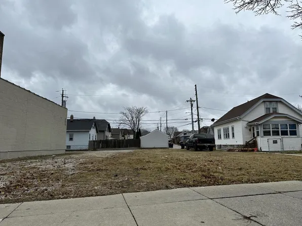 5617 West NATIONAL AVENUE, West Allis, WI 53214