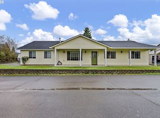 3785 Dove Ln, Eugene, OR 97402