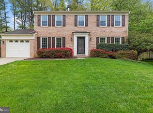 8621 Etta Dr, Springfield, VA 22152