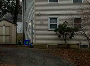 9 Bennett St, Coventry, RI 02816