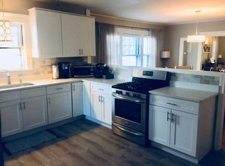 414 River Ave, Providence, RI 02908