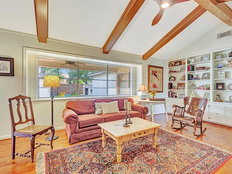 18623 Prince William Ln — Photo 19