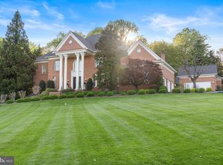 2619 Sledding Hill Rd, Oakton, VA 22124