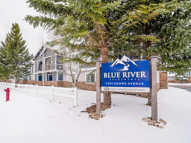 Blue River Apartments — Photo 32