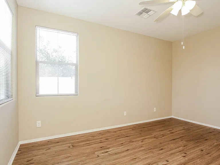 12164 W Superior Ave — Photo 10