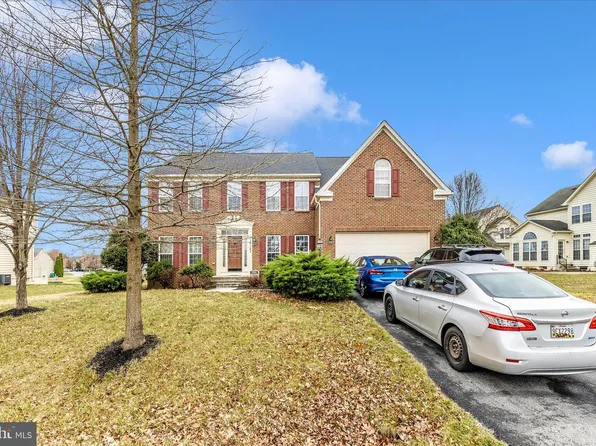 18307 Misty Acres Dr, Hagerstown, MD 21740