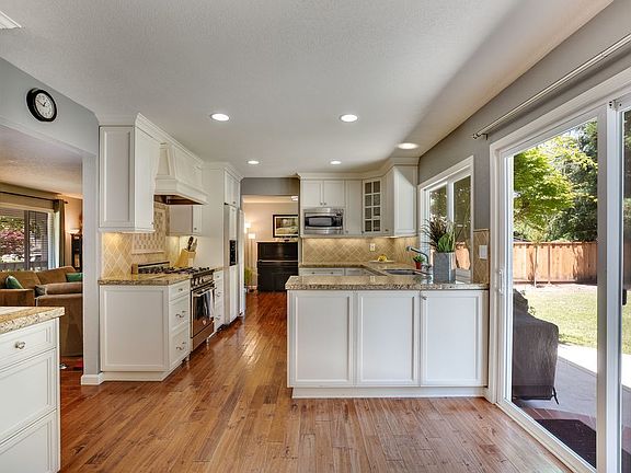 5th image of 6604 Marymonte Ct