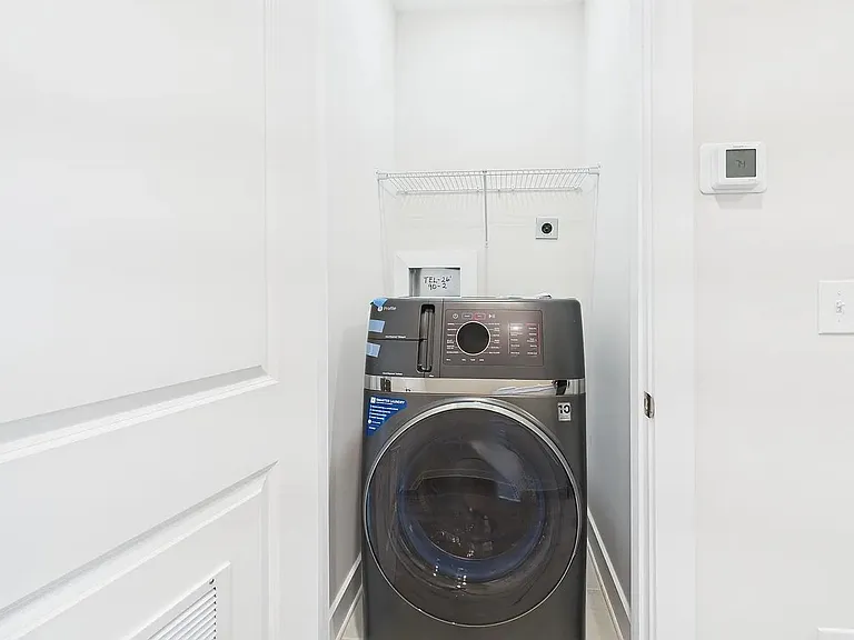 308 Ferebee Pl — Photo 17