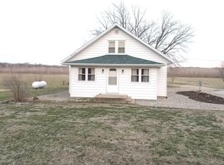 10234 N 1000th Rd, Effingham, IL 62401