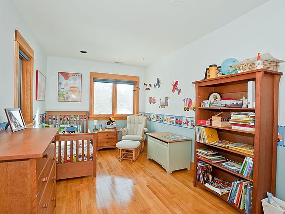 2nd image of 1155 Ashland Ave