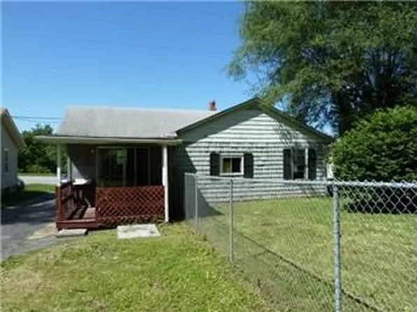 15023 E Truman Rd, Independence, MO 64050