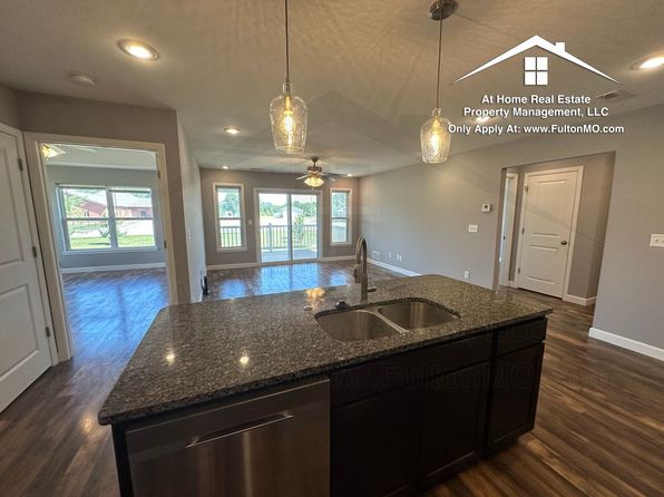 301 E Saint Eunice Rd