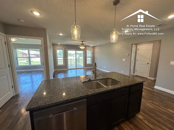 301 E Saint Eunice Rd, Fulton, MO