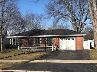 1960 Redwood Ln, Northbrook, IL