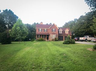 217 Twin Lakes Dr, Dublin, GA 31021