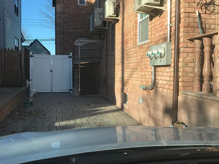 229th Bayside N — Photo 5