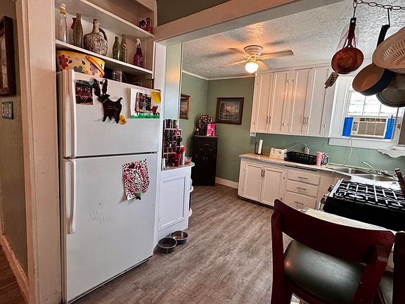 5th image of 812 Ash Ave