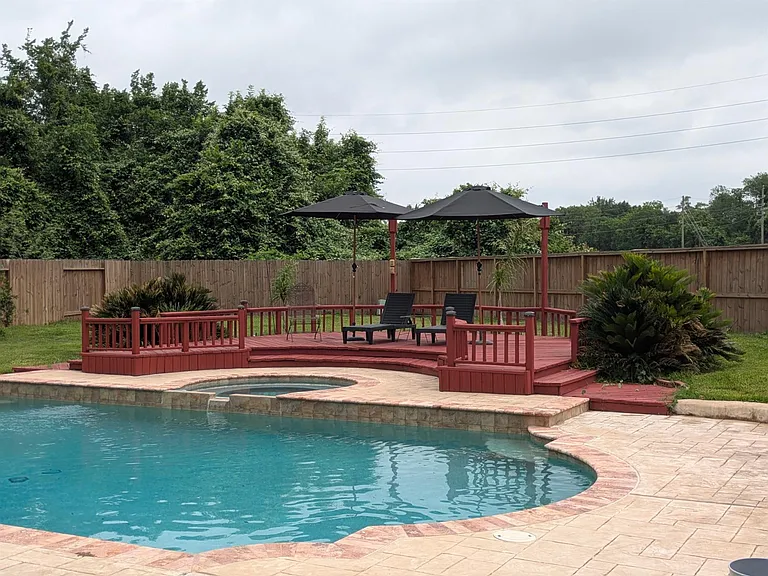 4303 Gregwood Ct — Photo 8