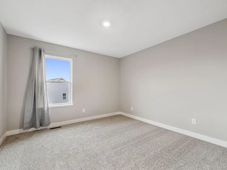 5097 Mustang Dr — Photo 5