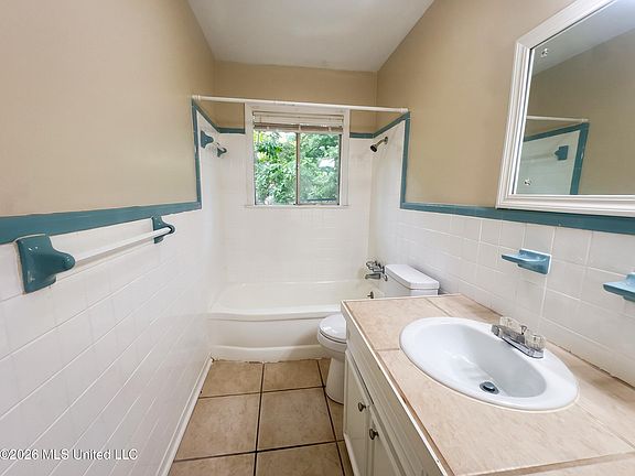 5th image of 3307 Ramona St