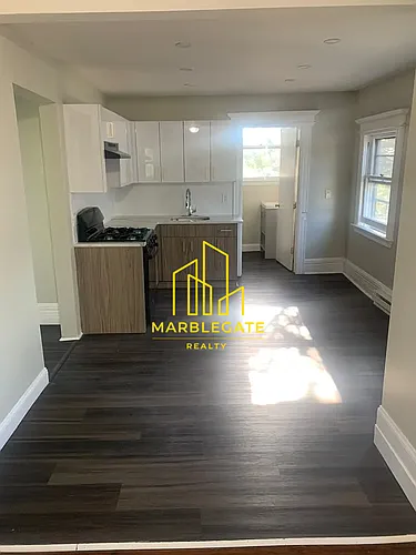 76 Ridge St #33 Photo 1