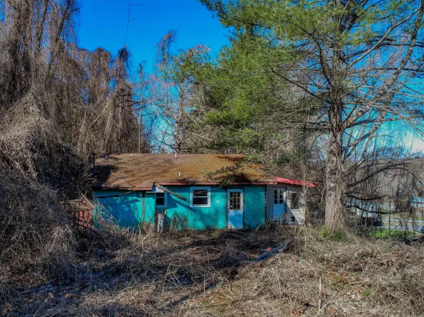 2453 Topview Cir, Sevierville, TN 37876