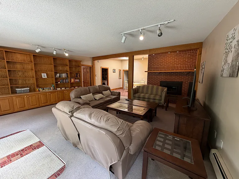 63 Fletcher St #2 — Photo 8