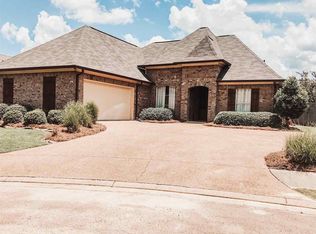 937 Frisky Dr, Brandon, MS 39047