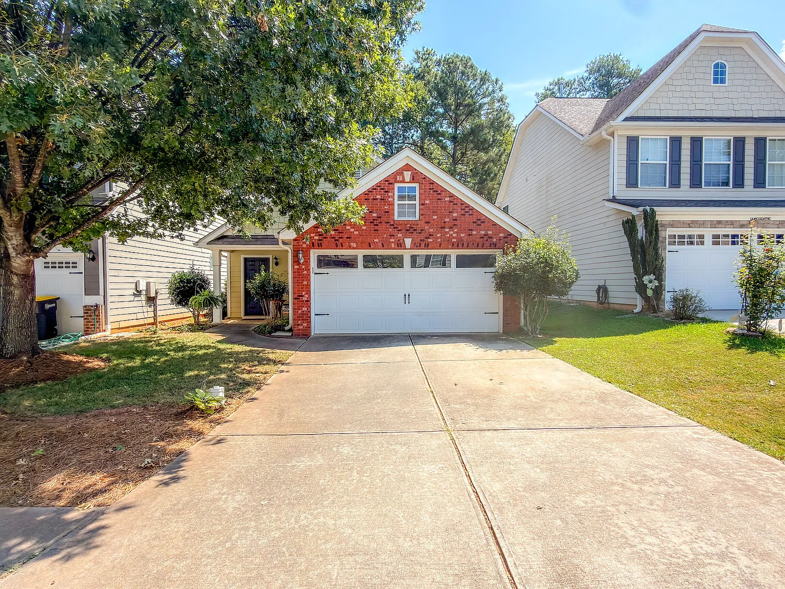 3 bed, 2.0 bath, 1452 sqft, $1,950 — Photo 1