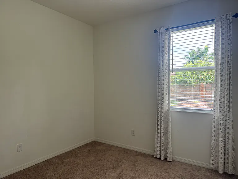 7306 34th Ct E — Photo 22