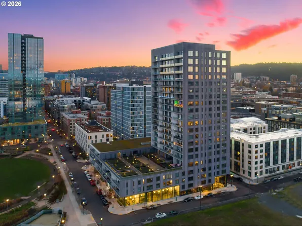 1150 NW Quimby St Unit 702, Portland, OR 97209