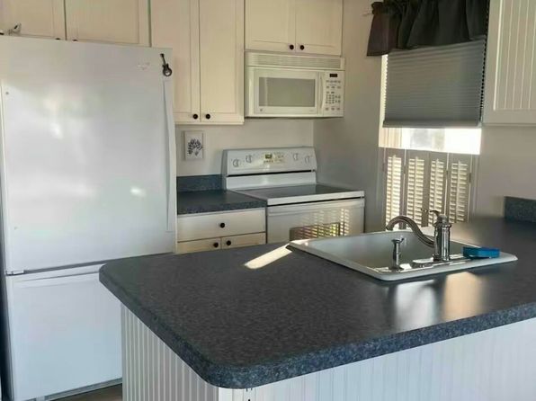 14 Aaron Dr